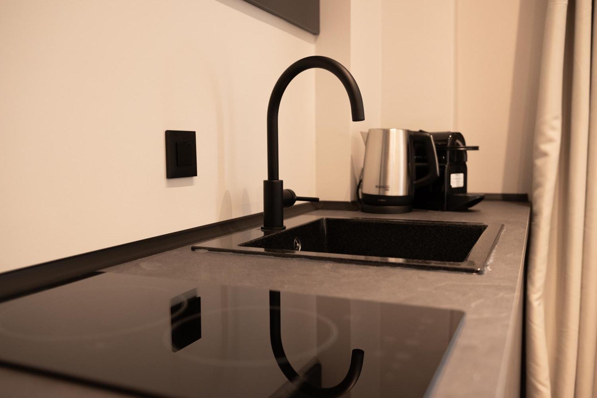 Taskou Luxury Suites Szaloniki Kültér fotó